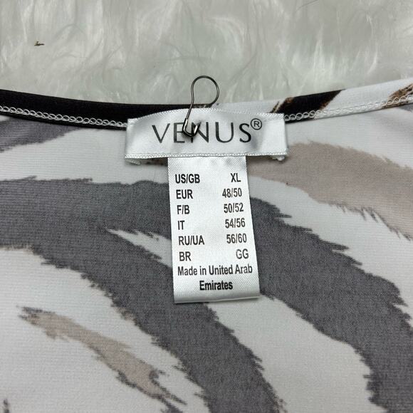 Tiger print shortsleeve blouse with square neckline size XL - Picture 2 of 3